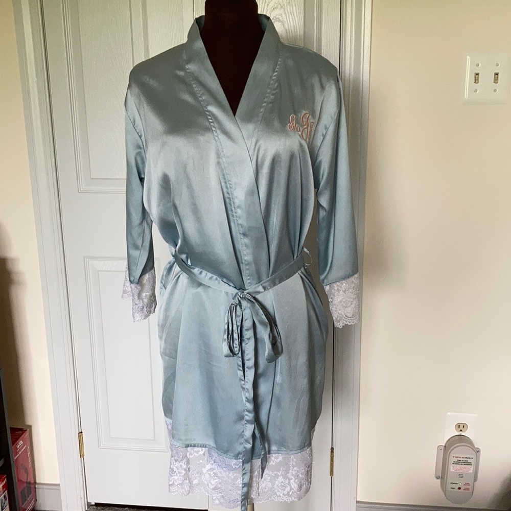 S S Weddings Duchess satin bride/bridesmaids robe